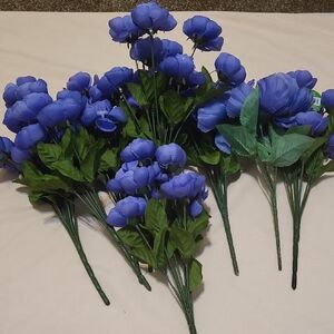 9 Faux Bushes With Purple Flowers